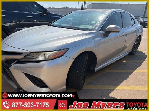 Celestial Silver Metallic 2018 Toyota Camry XSE
