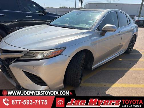 Celestial Silver Metallic 2018 Toyota Camry XSE