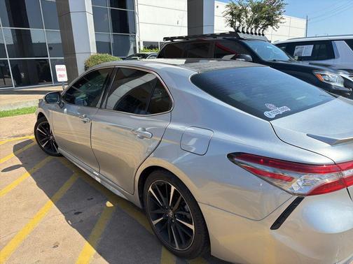 Celestial Silver Metallic 2018 Toyota Camry XSE