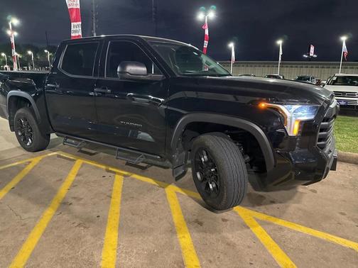 2024 Toyota Tundra SR5