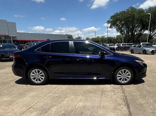 2025 Toyota Corolla Hybrid XLE