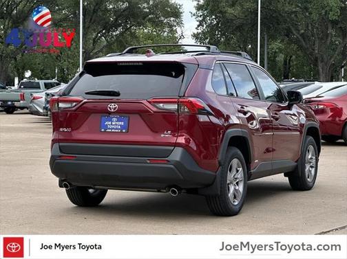 2025 Toyota RAV4 Hybrid LE