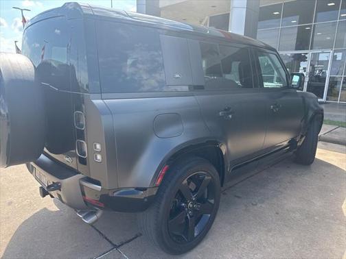 2023 Land Rover Defender 110 Carpathian Edition