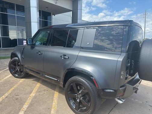 2023 Land Rover Defender 110 Carpathian Edition