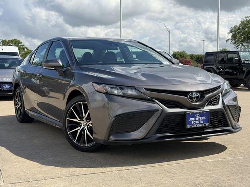 Gray 2024 Toyota Camry SE