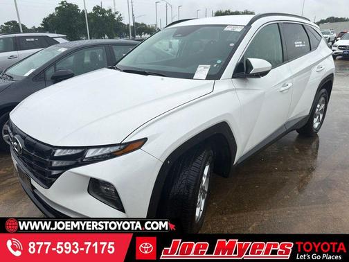 White Pearl 2024 Hyundai TUCSON SEL