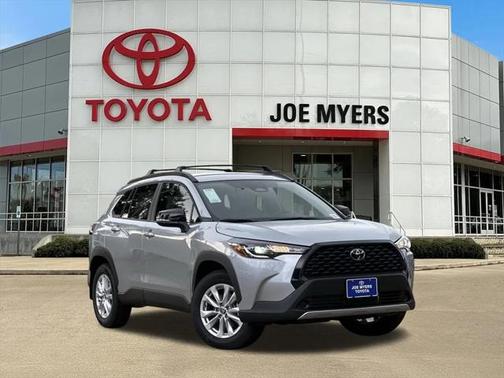 2025 Toyota Corolla Cross LE