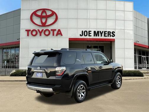 2024 Toyota 4Runner TRD Off Road