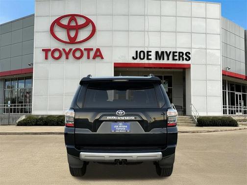 2024 Toyota 4Runner TRD Off Road
