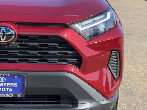 Ruby Flare Pearl 2025 Toyota RAV4 XLE