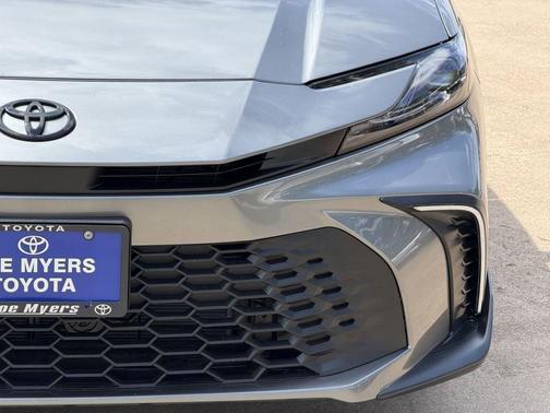 Heavy Metal 2026 Toyota Camry SE