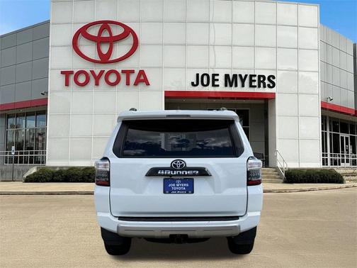 2024 Toyota 4Runner TRD Off Road Premium