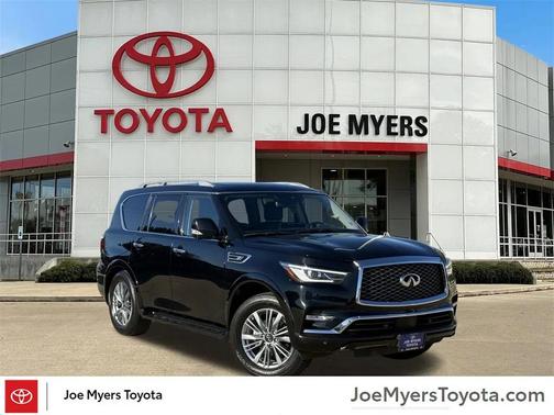 2022 INFINITI QX80 Luxe