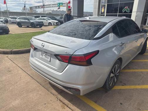 2022 Nissan Altima 2.5 SV