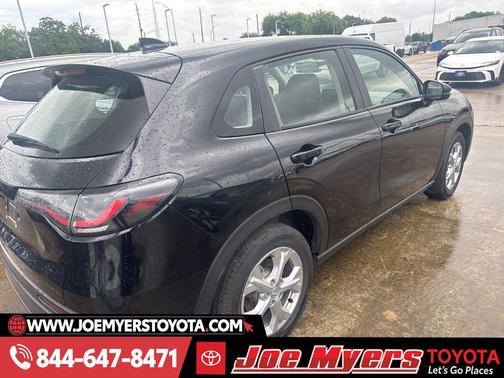 Crystal Black Pearl 2025 Honda HR-V LX