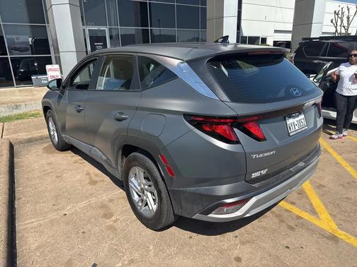 2025 Hyundai TUCSON SE