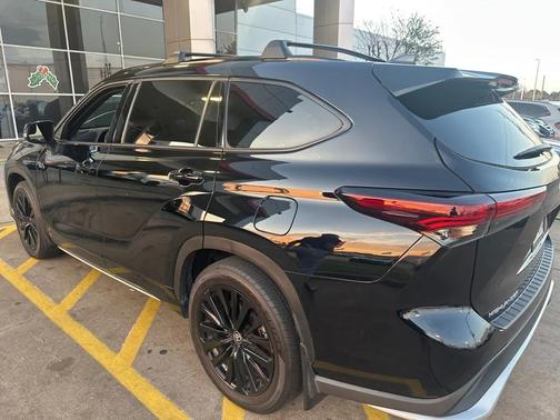 2024 Toyota Highlander XSE