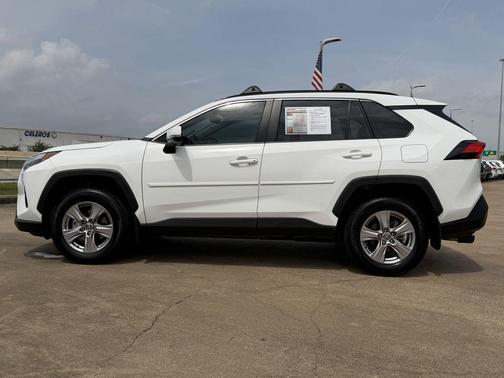 Ice 2025 Toyota RAV4 XLE
