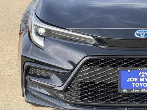 2025 Toyota Corolla Hybrid SE