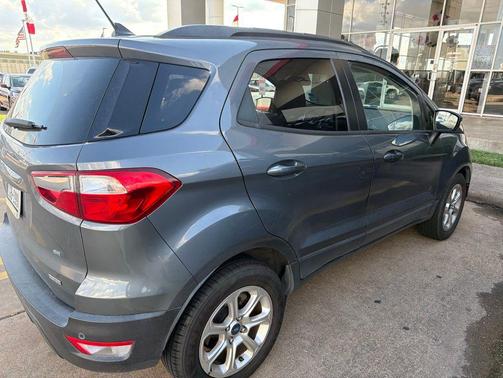 Smoke 2018 Ford EcoSport SE
