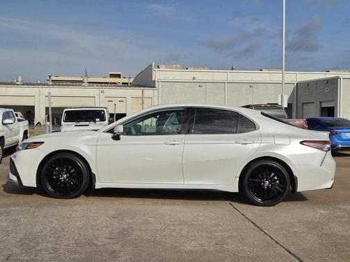 Pearl 2024 Toyota Camry XSE