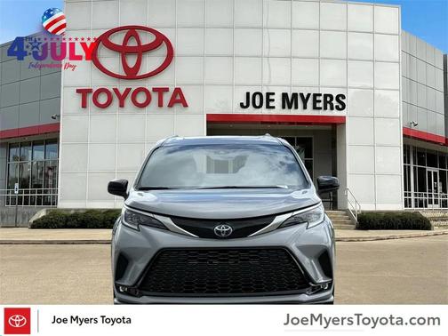 2023 Toyota Sienna XSE 7 Passenger