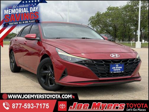 Fluid Metal 2023 Hyundai ELANTRA SEL