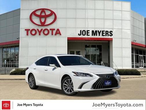 2022 Lexus ES 350 Base