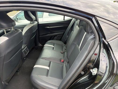 Midnight Black Metallic 2025 Toyota Camry SE