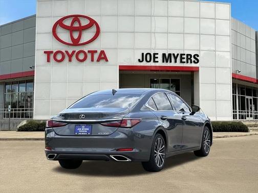 2024 Lexus ES 350 Base