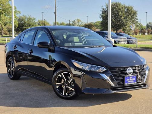 Super Black 2025 Nissan Sentra SV