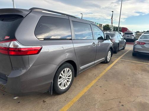 Predawn Gray Mica 2015 Toyota Sienna XLE