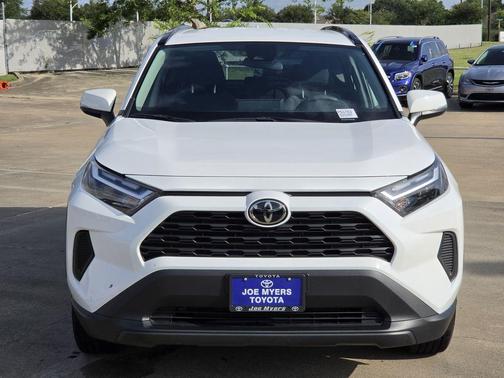 Ice 2025 Toyota RAV4 XLE