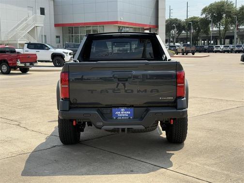 2025 Toyota Tacoma Hybrid Trailhunter
