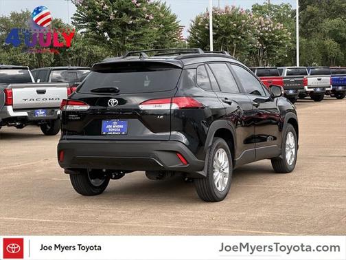 2025 Toyota Corolla Cross LE
