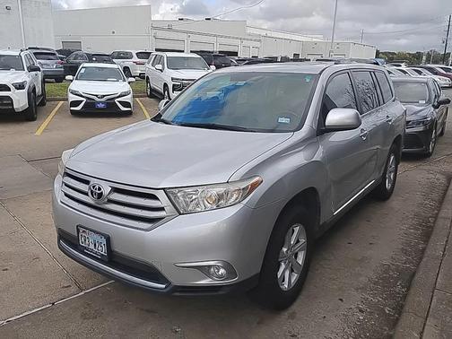 2011 Toyota Highlander SE