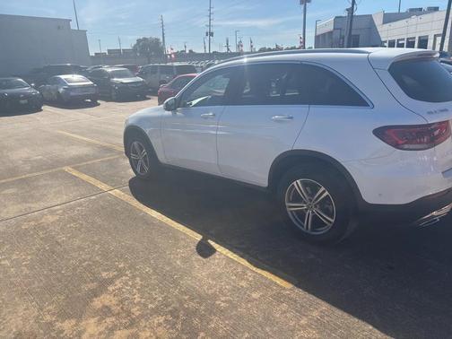 2022 Mercedes-Benz GLC 300 Base