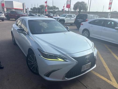 2019 Lexus ES 350 Luxury