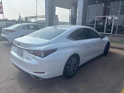 2019 Lexus ES 350 Luxury