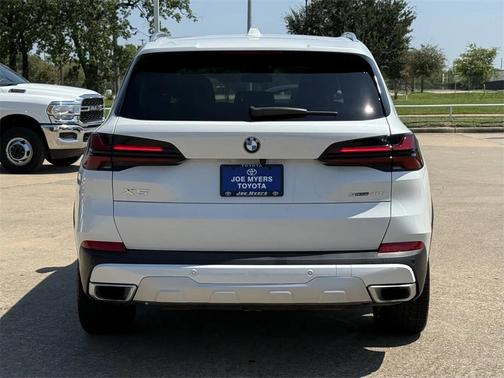 2025 BMW X5 sDrive40i
