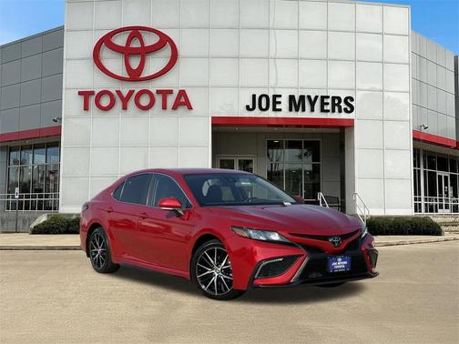 2024 Toyota Camry SE