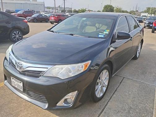 2014 Toyota Camry XLE