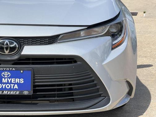 Classic Silver Metallic 2024 Toyota Corolla LE