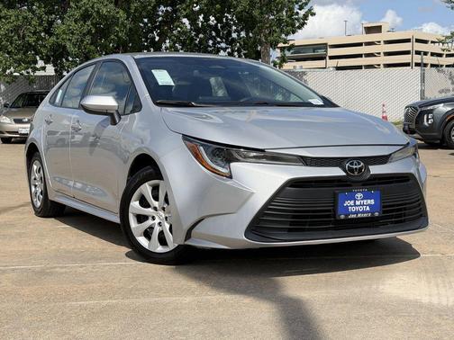 Classic Silver Metallic 2024 Toyota Corolla LE