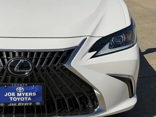 2024 Lexus ES 350 Base