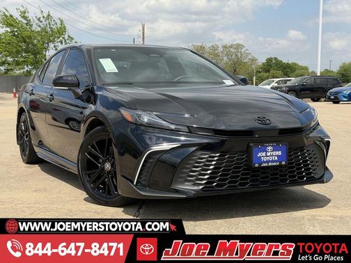 Midnight Black Metallic 2025 Toyota Camry SE