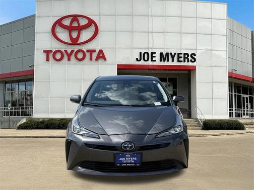 2022 Toyota Prius LE