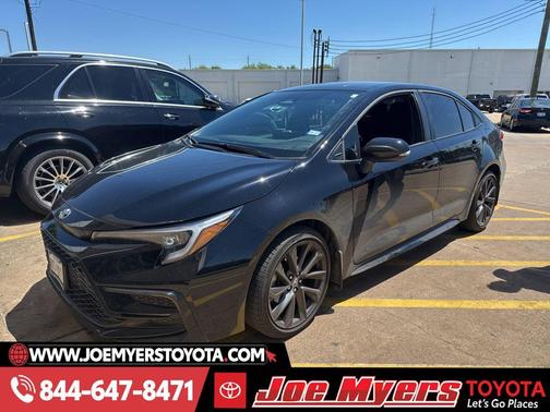 Midnight Black Metallic 2026 Toyota Corolla SE