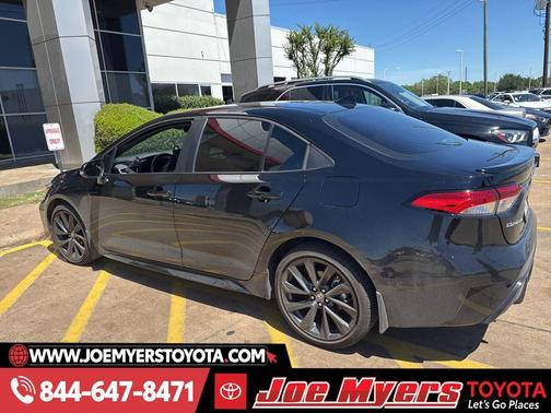 Midnight Black Metallic 2026 Toyota Corolla SE