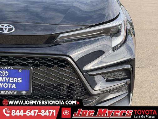 Midnight Black Metallic 2026 Toyota Corolla SE